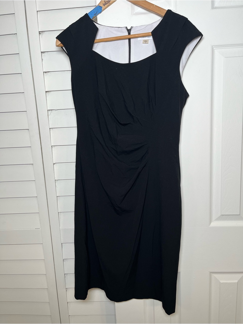 Calvin Klein Black Ruched Sheath Dress Square Neck Size 10 - Picture 3 of 16